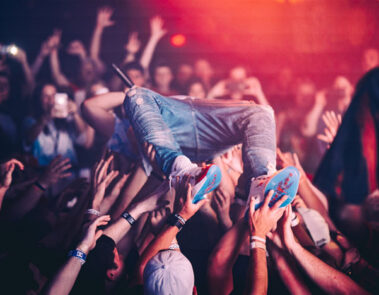 moshing-large